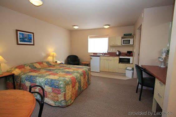 Bella Vista Motel Dunedin Room photo